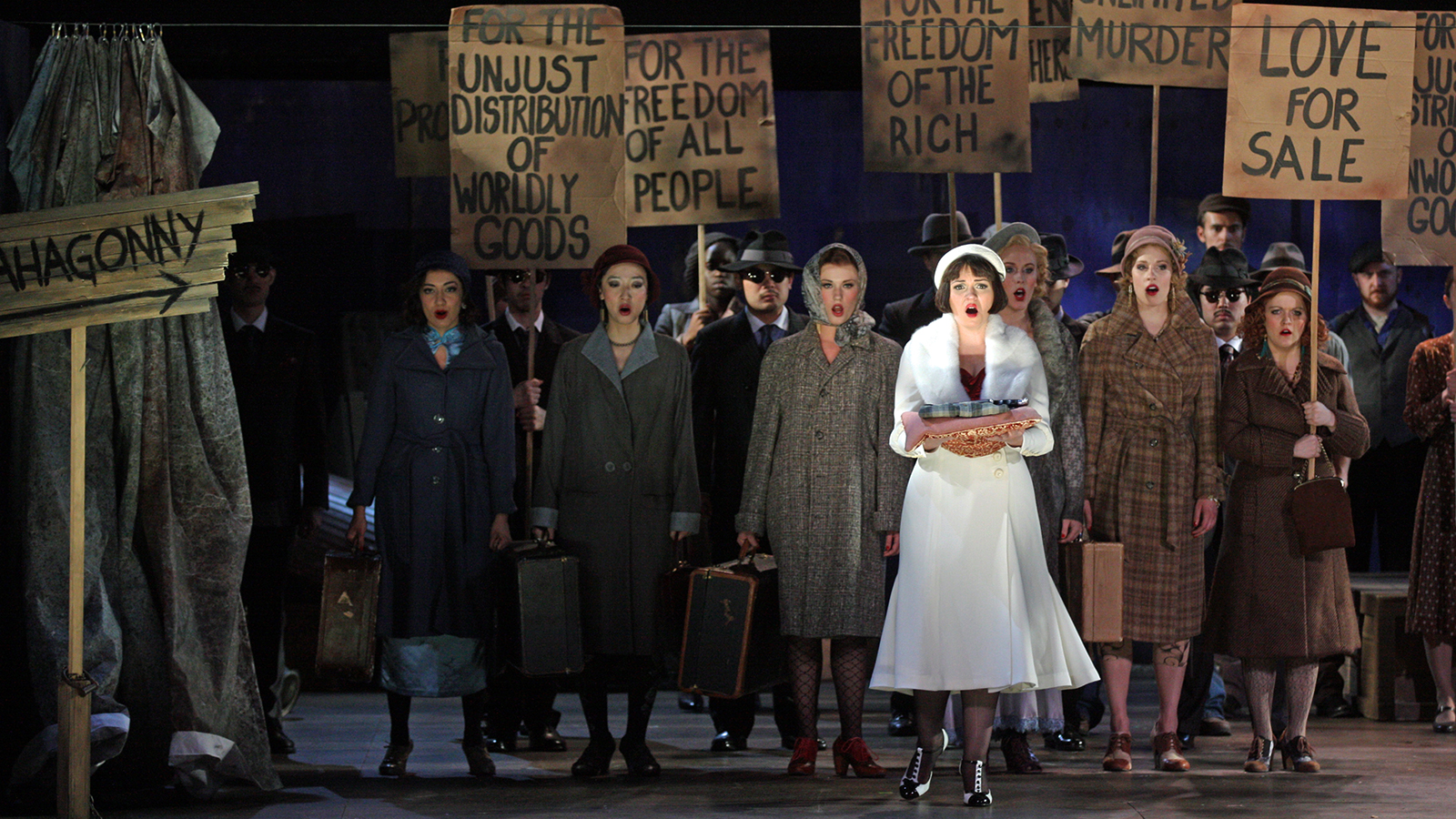 Може ли (и треба ли) театарот да се деполитизира